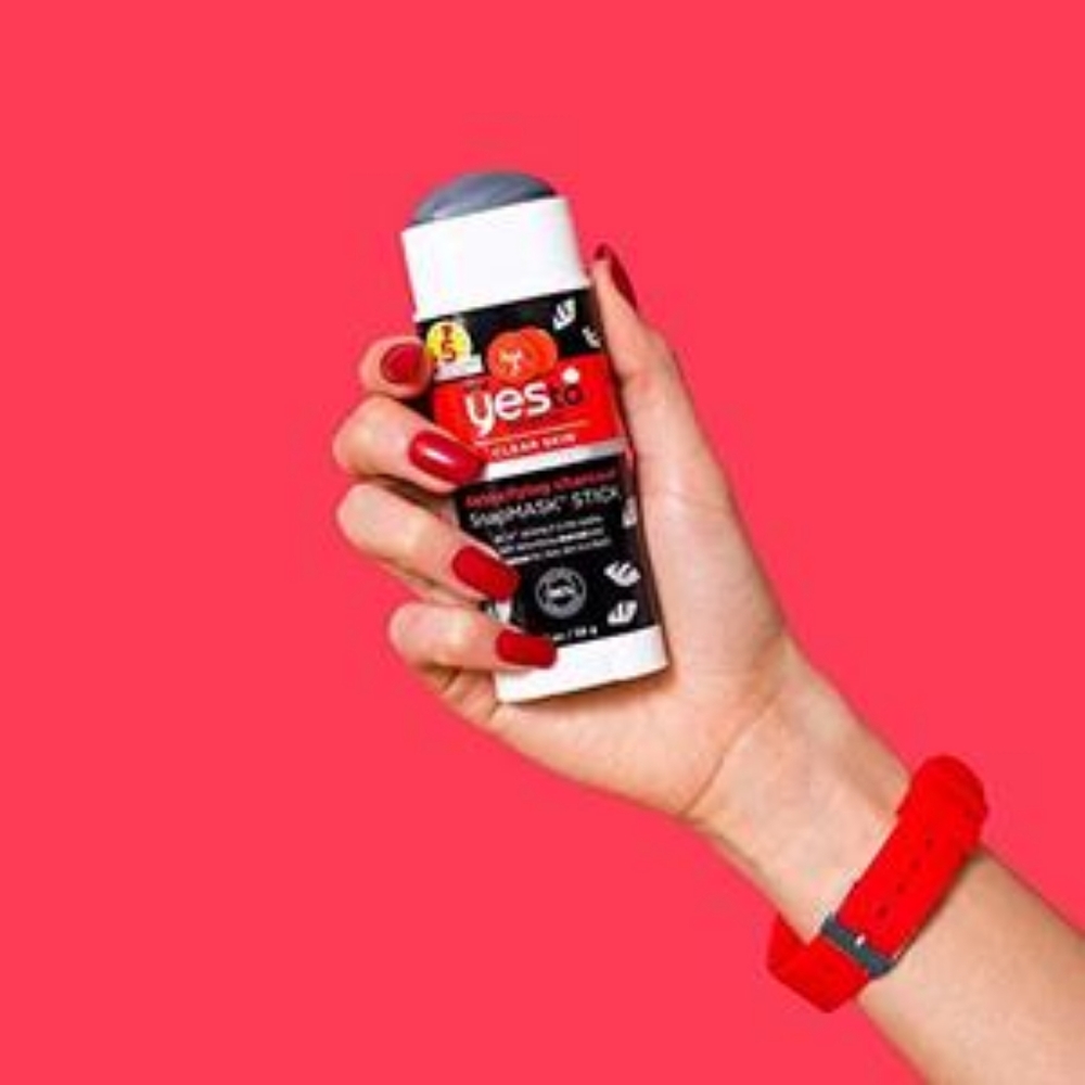 NWT YES TO TOMATOES Clear Skin Detoxifying Charcoal SnapMASK Sticks!